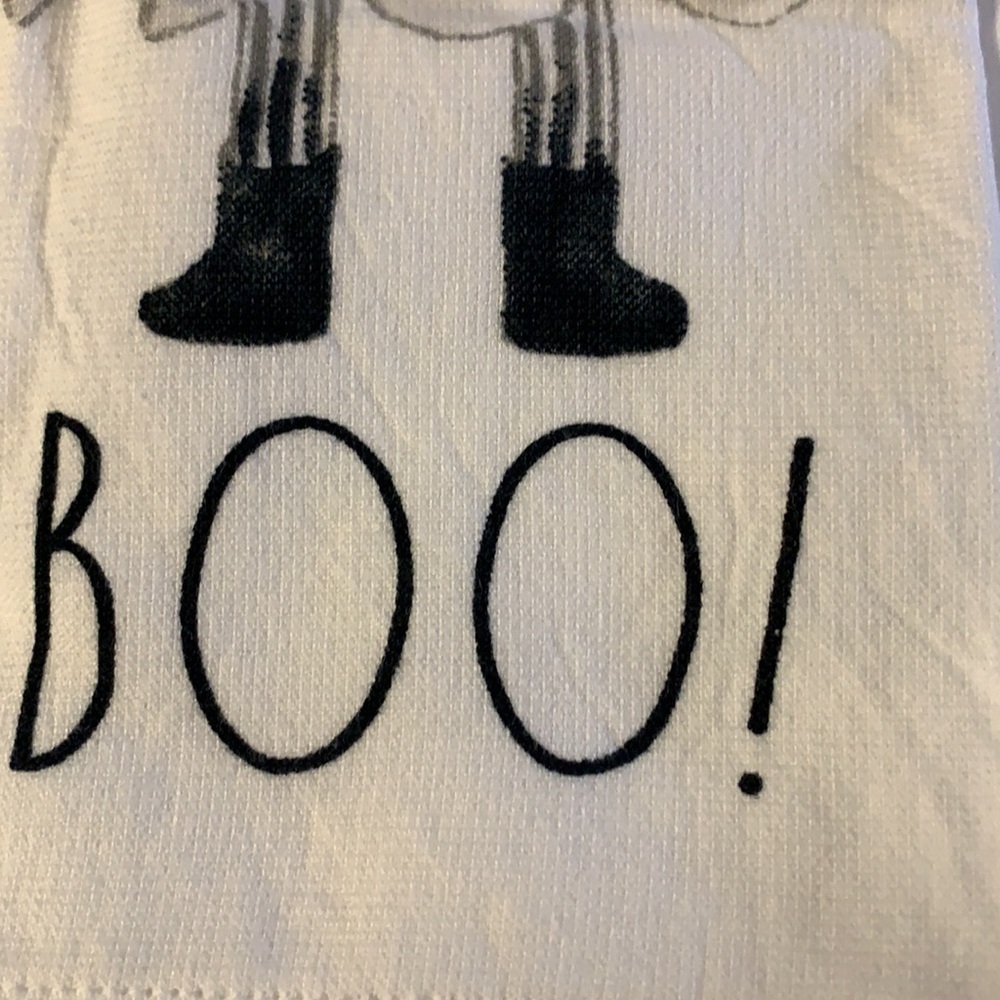 Rae Dunn “SPOOKY” “BOO” 2 Piece Kitchen Towel Set NWT - Picture 4 of 11